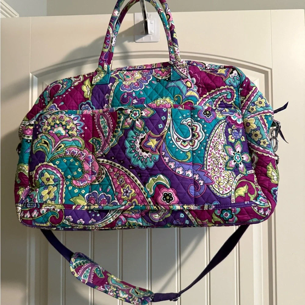 Vera Bradley Quilted Purple Paisley duffel -Heather pattern - Picture 4 of 6